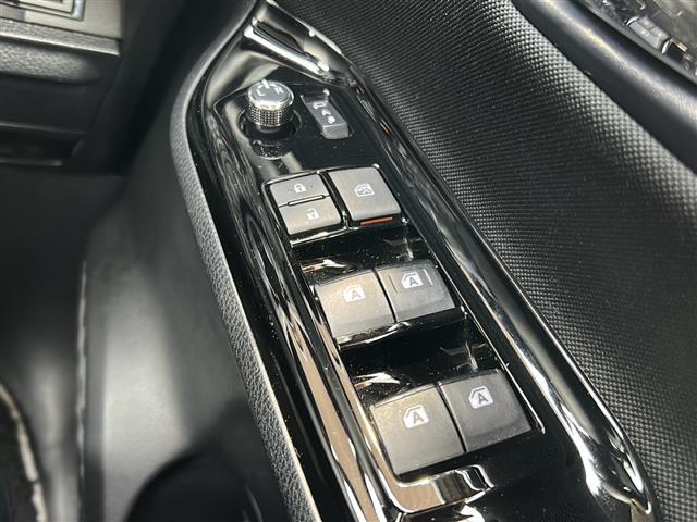 ヴォクシー ZS 煌 アルパインナビ フリップダウンモニター クルーズコントロール バックカメラ ETC 横滑り防止装置 後席エアコン オートハイビーム プリクラッシュ レーンキープ MTモード付AT アイドリングストップ(11枚目)