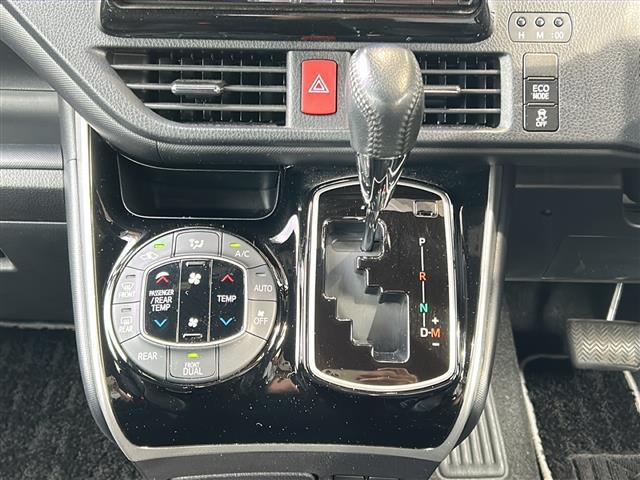 ヴォクシー ZS 煌 アルパインナビ フリップダウンモニター クルーズコントロール バックカメラ ETC 横滑り防止装置 後席エアコン オートハイビーム プリクラッシュ レーンキープ MTモード付AT アイドリングストップ(13枚目)