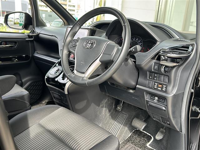 ヴォクシー ZS 煌 アルパインナビ フリップダウンモニター クルーズコントロール バックカメラ ETC 横滑り防止装置 後席エアコン オートハイビーム プリクラッシュ レーンキープ MTモード付AT アイドリングストップ(21枚目)