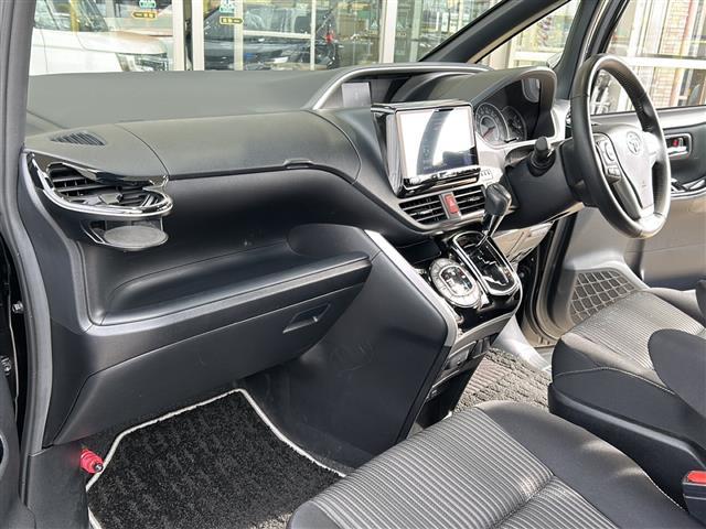 ヴォクシー ZS 煌 アルパインナビ フリップダウンモニター クルーズコントロール バックカメラ ETC 横滑り防止装置 後席エアコン オートハイビーム プリクラッシュ レーンキープ MTモード付AT アイドリングストップ(26枚目)