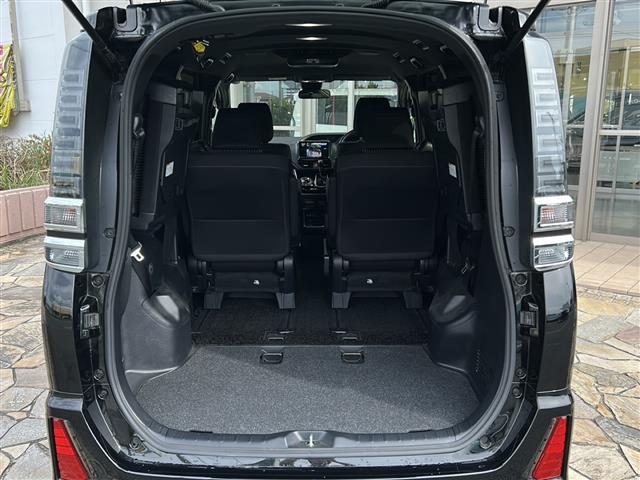 ヴォクシー ZS 煌 アルパインナビ フリップダウンモニター クルーズコントロール バックカメラ ETC 横滑り防止装置 後席エアコン オートハイビーム プリクラッシュ レーンキープ MTモード付AT アイドリングストップ(30枚目)