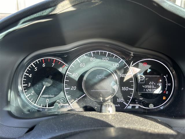 ノート X DIG-S Vセレクション+セーフティII 純正ナビ 全方位カメラ レーンキープアシスト ステアリングリモコン コーナーセンサー アイドリングストップ オートライト プッシュスタート スマートキー 純正アルミホイール 純正フロアマット(7枚目)