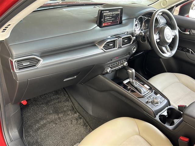 ＣＸ－５ ２０Ｓ　シルクベージュセレクション　純正ナビ　全方位カメラ　レーダークルーズコントロール　ＥＴＣ　ＢＳＭ　ドライブレコーダー　レーンキープアシスト　シートヒーター　ハンドルヒーター　オートホールド　パワーバックドア　パドルシフト（22枚目）