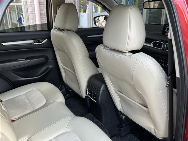 ＣＸ－５ ２０Ｓ　シルクベージュセレクション　純正ナビ　全方位カメラ　レーダークルーズコントロール　ＥＴＣ　ＢＳＭ　ドライブレコーダー　レーンキープアシスト　シートヒーター　ハンドルヒーター　オートホールド　パワーバックドア　パドルシフト（24枚目）