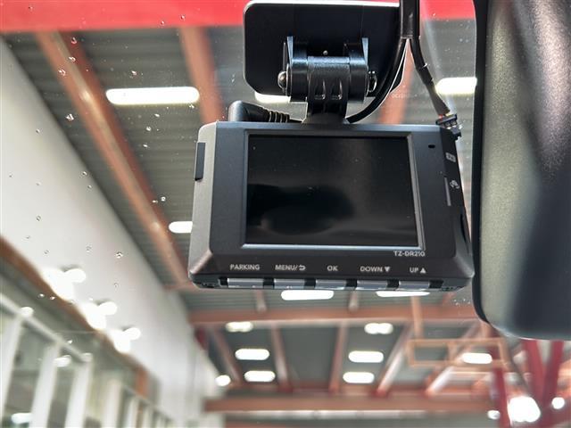 ライズ Ｚ　純正ＤＡ・衝突軽減・レーンキープ・追従クルコン・コーナーセンサー前後・全方位カメラ・ＢＳＭ・シートヒーターＤ／Ｎ席・ドラレコ前・ＬＥＤヘッドライト・オートライト・オートハイビーム・フォグランプ（9枚目）