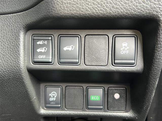 エクストレイル 20Xtt エマージェンシーブレーキパッケージ 純正ナビ・ルーフキャリア・衝突軽減・レーンキープ・クルコン・コーナーセンサー後・全方位カメラ・BSM・パワーバックドア・レザーシート・シートヒーターD/N席・ステリモ・LEDヘッドライト(6枚目)