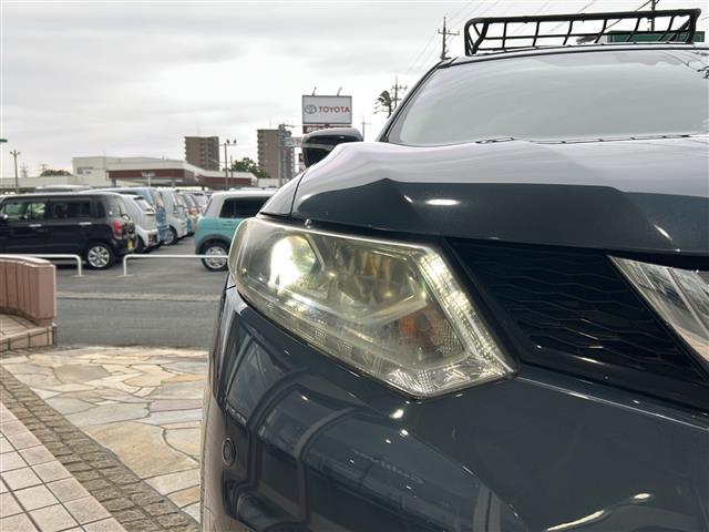 エクストレイル 20Xtt エマージェンシーブレーキパッケージ 純正ナビ・ルーフキャリア・衝突軽減・レーンキープ・クルコン・コーナーセンサー後・全方位カメラ・BSM・パワーバックドア・レザーシート・シートヒーターD/N席・ステリモ・LEDヘッドライト(37枚目)