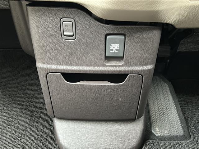 N-BOX G・Lホンダセンシング 純正ナビ・DVD・CD・Bluetooth・AM・FM・フルセグTV・USB・AUX・SD/Music Rack・ホンダセンシング・プリクラッシュ・バックカメラ・LKAS・ACC・ドライブレコーダー(18枚目)