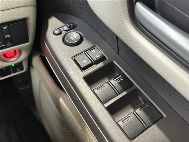 N-BOX G・Lホンダセンシング 純正ナビ・DVD・CD・Bluetooth・AM・FM・フルセグTV・USB・AUX・SD/Music Rack・ホンダセンシング・プリクラッシュ・バックカメラ・LKAS・ACC・ドライブレコーダー(20枚目)