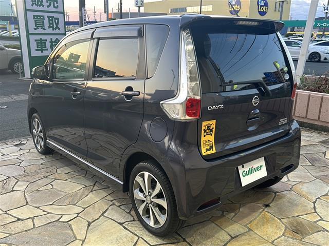 デイズ ハイウェイスター Gターボ 純正ナビ アラウンドビューモニター ステアリングリモコン フォグランプ HIDヘッドライト 純正アルミホイール エマージェンシーブレーキ プッシュスタート オートエアコン 横滑り防止装置 オートライト(6枚目)