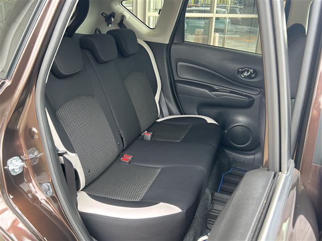 ノート e-パワー X 純正ナビ アラウンドビューモニター ETC エマージェンシーブレーキ オートエアコン オートライト レーンキープアシスト 横滑り防止装置 ドライブレコーダー デジタルインナーミラー 純正フロアマット(23枚目)