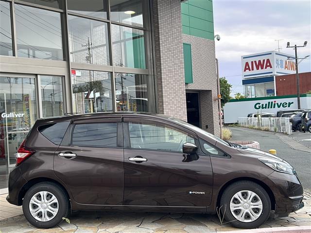 ノート e-パワー X 純正ナビ アラウンドビューモニター ETC エマージェンシーブレーキ オートエアコン オートライト レーンキープアシスト 横滑り防止装置 ドライブレコーダー デジタルインナーミラー 純正フロアマット(35枚目)