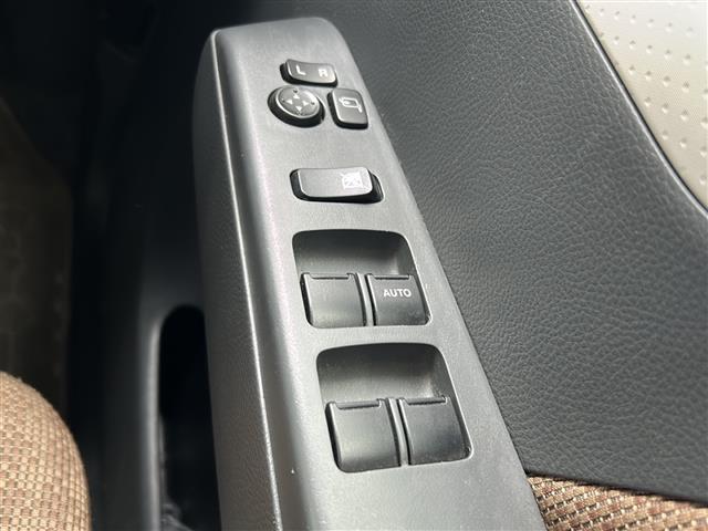 モコ X 純正SDナビ・スマートキー・プッシュスタート・社外フロアマット・Eエアバック・ハロゲンヘッドライト(13枚目)