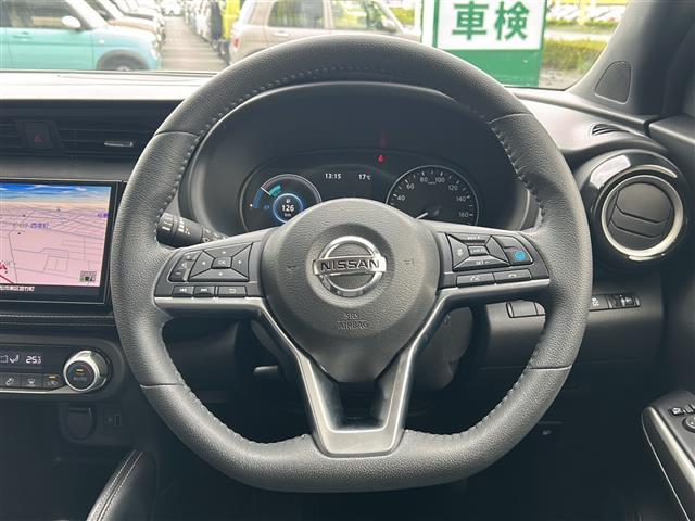 キックス X 純正ナビ アラウンドビューモニター プロパイロット ETC 電動パーキング LEDヘッドライト ツートンカラー ハーフレザー サイドカーテンエアバッグ 衝突被害軽減システム 車線逸脱警報 ソナー(5枚目)