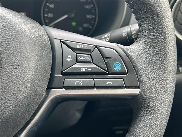 キックス X 純正ナビ アラウンドビューモニター プロパイロット ETC 電動パーキング LEDヘッドライト ツートンカラー ハーフレザー サイドカーテンエアバッグ 衝突被害軽減システム 車線逸脱警報 ソナー(10枚目)