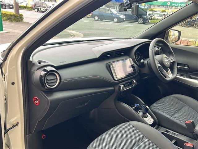 キックス X 純正ナビ アラウンドビューモニター プロパイロット ETC 電動パーキング LEDヘッドライト ツートンカラー ハーフレザー サイドカーテンエアバッグ 衝突被害軽減システム 車線逸脱警報 ソナー(27枚目)