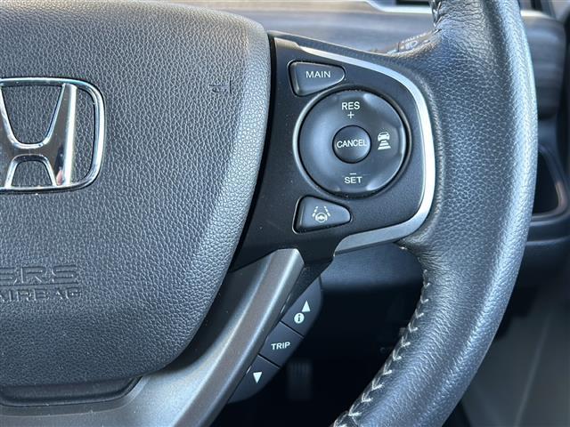 フリード Ｇ・ホンダセンシング　純正ナビ　レーダークルーズコントロール　ドライブレコーダー　バックカメラ　両側パワースライドドア　ホンダセンシング　ＥＴＣ　ステアリングリモコン　ハーフレザーシート　レーンキープアシスト　オートライト（10枚目）