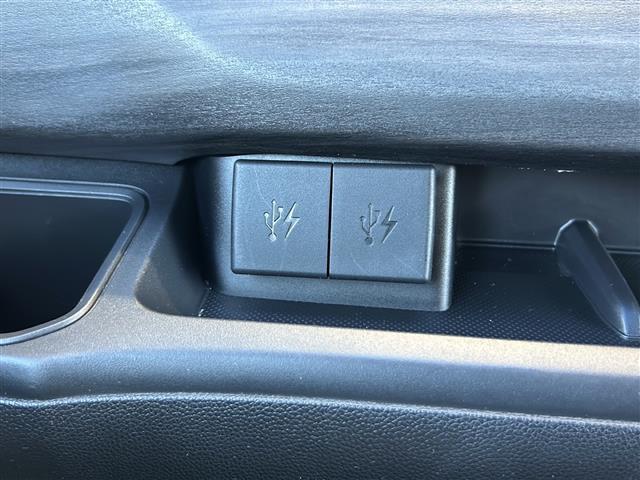 フリード Ｇ・ホンダセンシング　純正ナビ　レーダークルーズコントロール　ドライブレコーダー　バックカメラ　両側パワースライドドア　ホンダセンシング　ＥＴＣ　ステアリングリモコン　ハーフレザーシート　レーンキープアシスト　オートライト（16枚目）