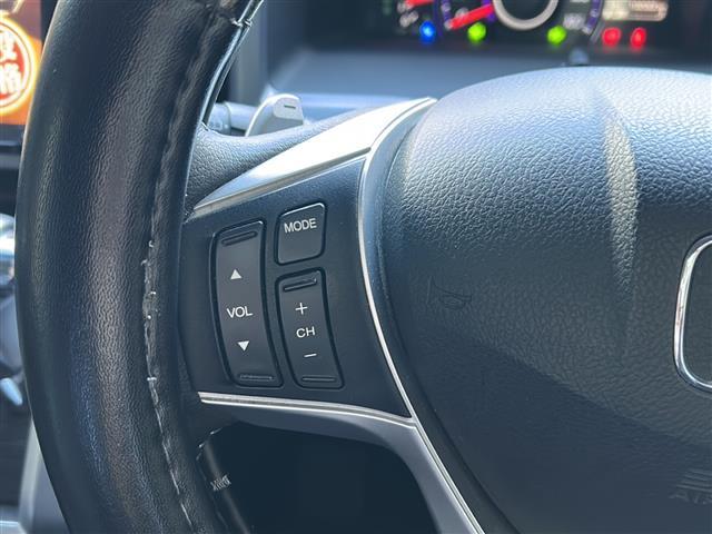 ステップワゴンスパーダ Z クールスピリット 純正ナビ・両側パワスラ・衝突軽減・横滑り防止装置・クルコン・MTモード付・バックカメラ・ビルトインETC・ハーフレザーシート・純正フロアマット・純正アルミホイール・キセノンヘッドライト(10枚目)