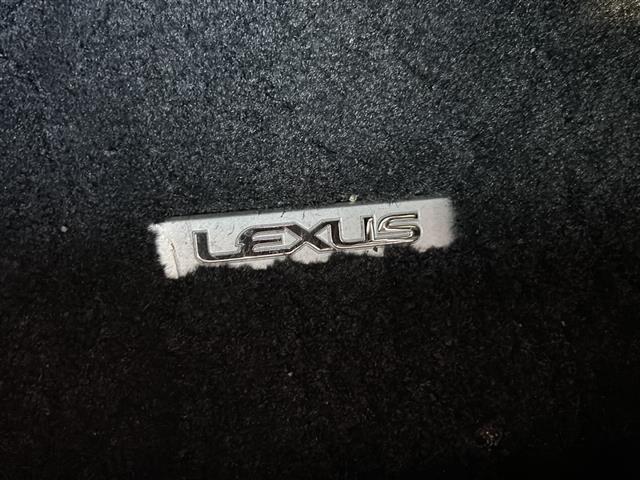 IS IS250 バージョンL 純正ナビ・衝突軽減・追従クルコン・コーナーセンサー前後・バックカメラ・パドルシフト・ビルトインETC・レザーシート・パワーシートD/N席・シートヒーターD/N席・エアシートD/N席・純正アルミ(20枚目)