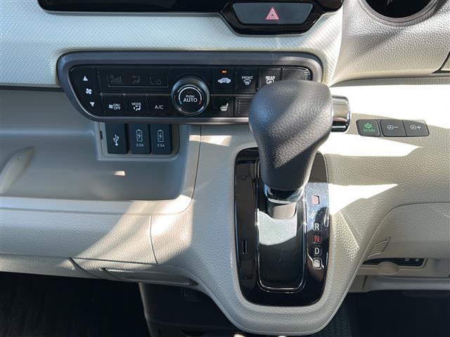 N-BOX G・Lターボホンダセンシング 純正ナビ・両側パワスラ・衝突軽減・レーンキープ・追従クルコン・バックカメラ・ETC・ドラレコ前・シートヒーターD/N席・ステリモ・パドルシフト・LEDヘッドライト・オートライト・純正マット(18枚目)