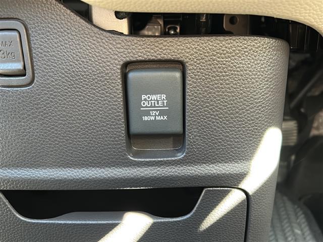 N-BOX G・Lターボホンダセンシング 純正ナビ・両側パワスラ・衝突軽減・レーンキープ・追従クルコン・バックカメラ・ETC・ドラレコ前・シートヒーターD/N席・ステリモ・パドルシフト・LEDヘッドライト・オートライト・純正マット(19枚目)