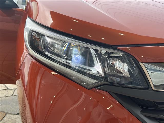 フリードハイブリッド ハイブリッド・クロスターホンダセンシング 純正ナビ ドライブレコーダー シートヒーター レーダークルーズコントロール スマートキー 両側パワースライドドア ETC バックカメラ ステアリングリモコン レーンキープ プッシュスタート 純正アルミ(38枚目)