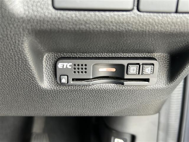 フリード+ G 純正ナビ レーダークルーズコントロール ドライブレコーダー レーンキープアシスト 片側パワースライドドア ステアリングリモコン プッシュスタート アイドリングストップ ETC 純正フロアマット(13枚目)