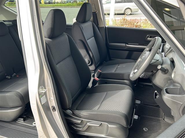 フリード+ G 純正ナビ レーダークルーズコントロール ドライブレコーダー レーンキープアシスト 片側パワースライドドア ステアリングリモコン プッシュスタート アイドリングストップ ETC 純正フロアマット(19枚目)