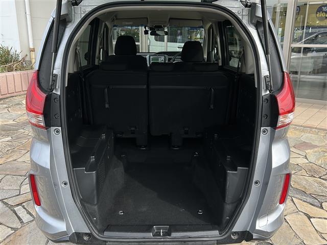 フリード+ G 純正ナビ レーダークルーズコントロール ドライブレコーダー レーンキープアシスト 片側パワースライドドア ステアリングリモコン プッシュスタート アイドリングストップ ETC 純正フロアマット(26枚目)