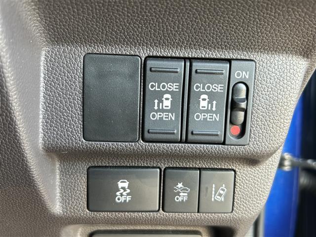 フリード G・ホンダセンシング 純正ナビ・両側パワスラ・衝突軽減・レーンキープ・追従クルコン・バックカメラ・ETC・LEDヘッドライト・オートライト・ステリモ・スマートキー・プッシュスタート・純正フロアマット・レザー調シートカバー(7枚目)