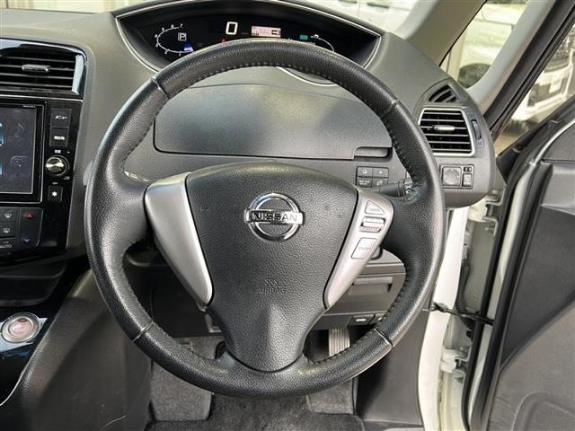 セレナ ハイウェイスターS-HVアドバンスドセーフティパック 純正ナビ・後席モニター・両側パワスラ・衝突軽減・レーンキープ・クルコン・コーナーセンサー前後・全方位カメラ・ビルトインETC・ドラレコ・LEDヘッドライト・オートライト・フォグランプ・純正マット(12枚目)