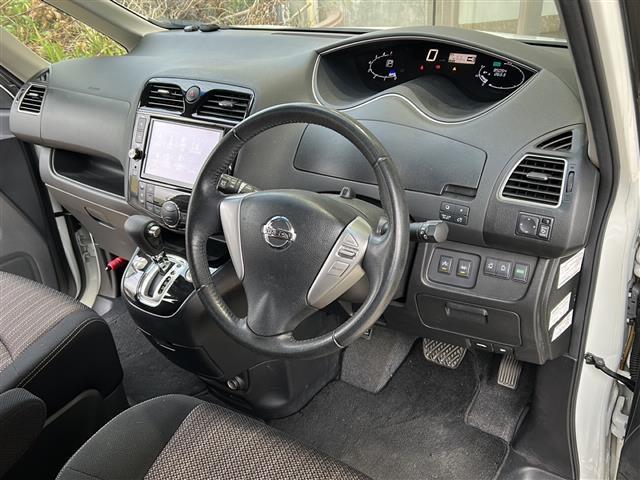 セレナ ハイウェイスターS-HVアドバンスドセーフティパック 純正ナビ・後席モニター・両側パワスラ・衝突軽減・レーンキープ・クルコン・コーナーセンサー前後・全方位カメラ・ビルトインETC・ドラレコ・LEDヘッドライト・オートライト・フォグランプ・純正マット(22枚目)