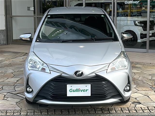 ヴィッツ ジュエラ ☆ワンオーナー純正ナビ(AM FM フルセグTV SD CD DVD Bluetooth)バックカメラ 純正フロアマット 純正アルミキャップ フォグランプ パワーステアリング リモコンキー(3枚目)