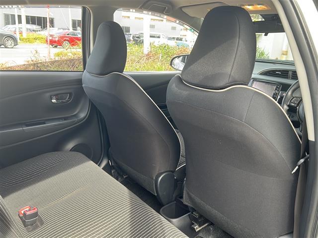 ヴィッツ ジュエラ ☆ワンオーナー純正ナビ(AM FM フルセグTV SD CD DVD Bluetooth)バックカメラ 純正フロアマット 純正アルミキャップ フォグランプ パワーステアリング リモコンキー(13枚目)