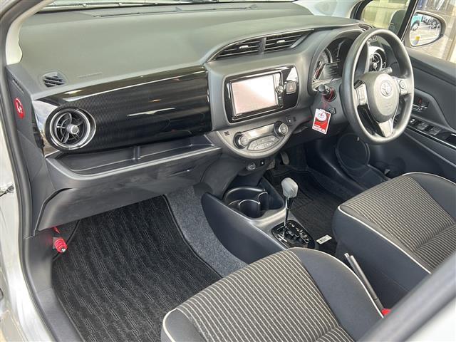 ヴィッツ ジュエラ ☆ワンオーナー純正ナビ(AM FM フルセグTV SD CD DVD Bluetooth)バックカメラ 純正フロアマット 純正アルミキャップ フォグランプ パワーステアリング リモコンキー(16枚目)