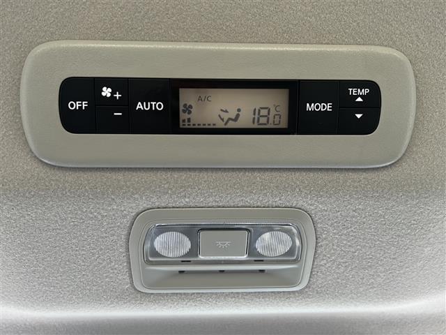 セレナ e-パワー ハイウェイスターV ナビ・衝突軽減・レーンキープ・追従クルコン・コーナーセンサー前後・全方位カメラ・BSM・後席モニター・両側パワスラ・置くだけ充電・デジタルインナーミラー・ETC・ドラレコ・オートホールド・純正AW(19枚目)