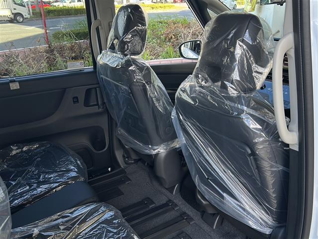 セレナ e-パワー ハイウェイスターV ナビ・衝突軽減・レーンキープ・追従クルコン・コーナーセンサー前後・全方位カメラ・BSM・後席モニター・両側パワスラ・置くだけ充電・デジタルインナーミラー・ETC・ドラレコ・オートホールド・純正AW(23枚目)