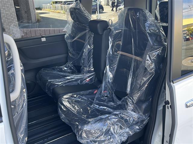 セレナ e-パワー ハイウェイスターV ナビ・衝突軽減・レーンキープ・追従クルコン・コーナーセンサー前後・全方位カメラ・BSM・後席モニター・両側パワスラ・置くだけ充電・デジタルインナーミラー・ETC・ドラレコ・オートホールド・純正AW(27枚目)