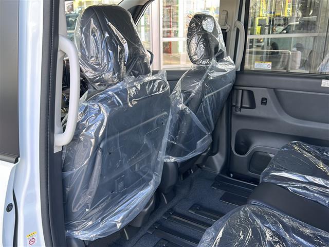 セレナ e-パワー ハイウェイスターV ナビ・衝突軽減・レーンキープ・追従クルコン・コーナーセンサー前後・全方位カメラ・BSM・後席モニター・両側パワスラ・置くだけ充電・デジタルインナーミラー・ETC・ドラレコ・オートホールド・純正AW(28枚目)