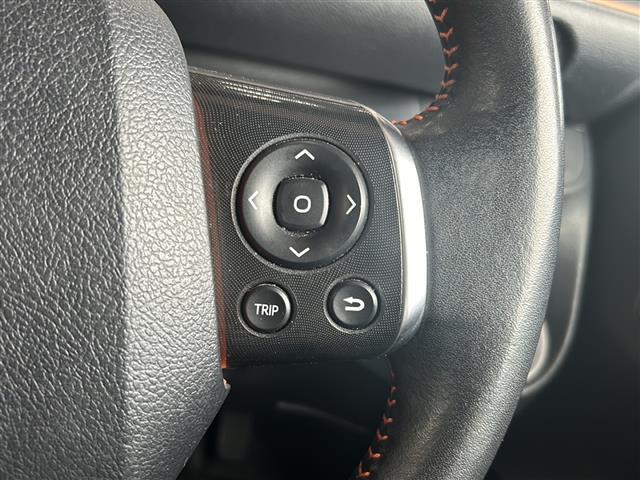 シエンタ G クエロ 純正ナビ バックカメラ 両側パワースライドドア LEDヘッドライト オートハイビーム オートライト トヨタセーフティーセンス レーンキープ プッシュスタート 衝突軽減システム ステアリングリモコン(9枚目)