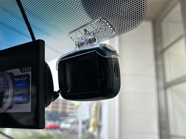 ヴェルファイア 2.5Z ドライブレコーダー 両側パワースライドドア フリップダウンモニター レーダークルーズコントロール バックカメラ コーナーセンサー ステアリングリモコン オートライト ETC プリクラッシュセーフティー(16枚目)