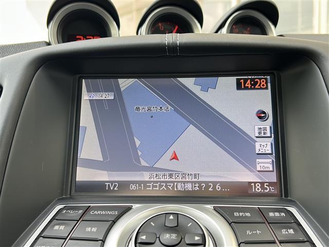 フェアレディZ ベースグレード 純正ナビ・横滑り防止装置・パドルシフト・バックカメラ・ETC・ステリモ・純正フロアマット・純正アルミホイール・キセノンヘッドライト・オートライトスマートキー・プッシュスタート(2枚目)