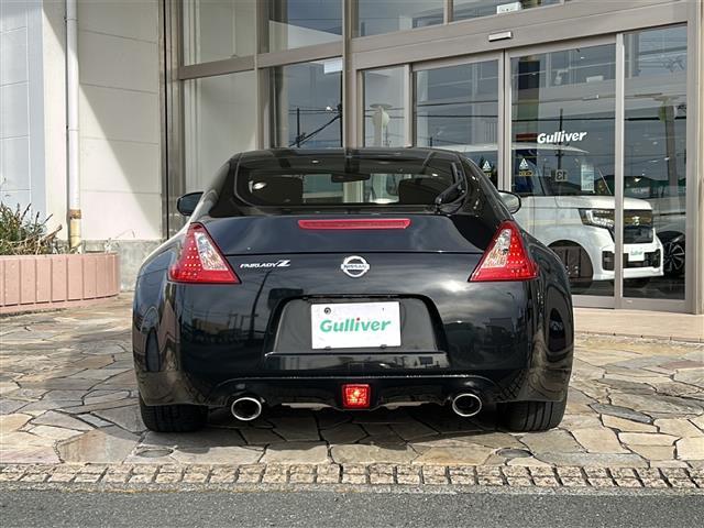 フェアレディZ ベースグレード 純正ナビ・横滑り防止装置・パドルシフト・バックカメラ・ETC・ステリモ・純正フロアマット・純正アルミホイール・キセノンヘッドライト・オートライトスマートキー・プッシュスタート(31枚目)