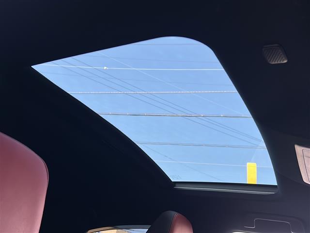 NX NX300h Fスポーツ ナビ・衝突軽減・レーンキープ・追従クルコン・コーナーセンサー前後・バックカメラ・BSM・サンルーフ・マークレビンソンサウンド・電動リアゲート・ETC2.0・ルーフレール・パワーシート全席・暖シート(7枚目)