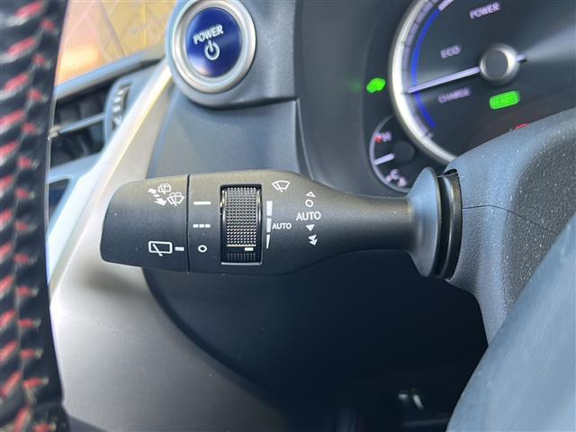 NX NX300h Fスポーツ ナビ・衝突軽減・レーンキープ・追従クルコン・コーナーセンサー前後・バックカメラ・BSM・サンルーフ・マークレビンソンサウンド・電動リアゲート・ETC2.0・ルーフレール・パワーシート全席・暖シート(13枚目)