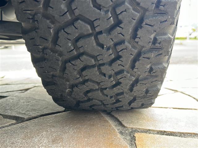 エクストレイル ２０Ｘ　エマージェンシーブレーキパッケージ　純正ナビ　バックカメラ　エマージェンシーブレーキ　１６インチ社外アルミ　ルーフキャリア　前席シートヒーター　アイドリングストップ　横滑り防止装置　フォグランプ　クリアランスソナー　車線逸脱警報（41枚目）