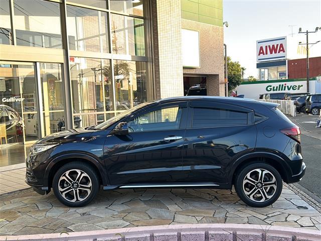 カローラツーリング ダブルバイビー　純正ナビ　バックカメラ　デジタルインナーミラー　ハーフレザーシート　Ｄ＋Ｎ席パワーシート　Ｄ席シートメモリー　アダプティブクルーズコントロール　コーナーセンサー　チップアップシート　スマートキー（5枚目）