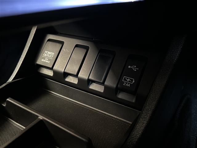 カローラツーリング ダブルバイビー　純正ナビ　バックカメラ　デジタルインナーミラー　ハーフレザーシート　Ｄ＋Ｎ席パワーシート　Ｄ席シートメモリー　アダプティブクルーズコントロール　コーナーセンサー　チップアップシート　スマートキー（38枚目）