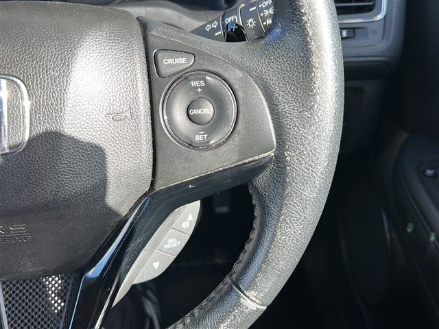 気になる車はすぐにお問い合わせください！画面右側の００６６から始まる無料ダイヤルからお問い合わせ下さい！専門スタッフがお車のご質問にお答えいたします！